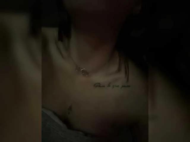 anochkafoxgirl-1's avatar