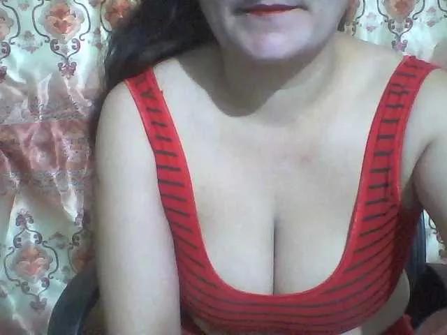indiagirl50 on BongaCams 