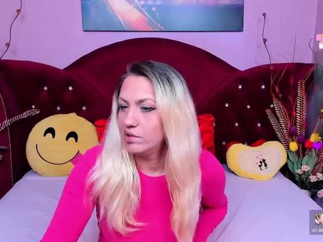 Sensualass77 on BongaCams 