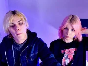 bonnie_and_c1yde — GOAL: show tongue [143 tokens remaining] pvt open #couple #skinny #teen #young #new