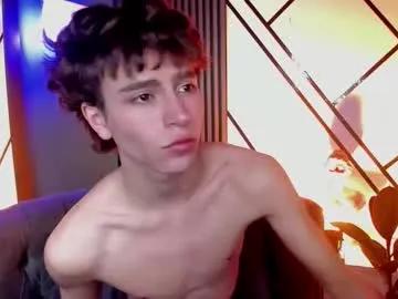 chrristopher77 on Chaturbate 