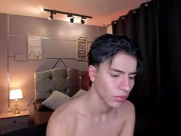 chrristopher77 on Chaturbate 