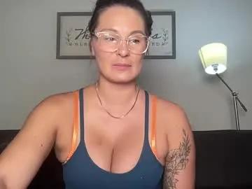mandyrheaa —  STILL NEW HERE  #new #MILF #mommy  #bigass #bigtits  -- Current Goal: Top off tease 