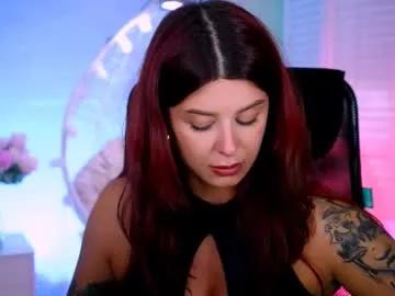 nicolemoonn's avatar