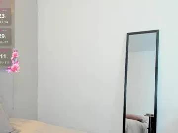 victoria_bourne — GOAL: tits out [55 tokens remaining] Welcome to my room! #feet #older #mature #latina #new