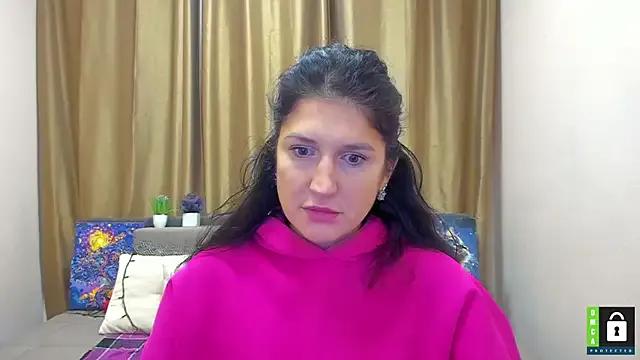 Alianna_Solo_Kisses — oil bare ass