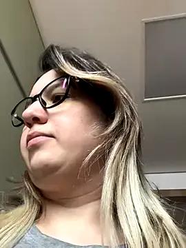 amooraaamoon on StripChat 