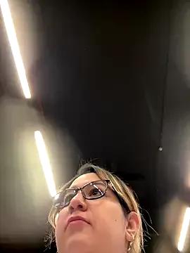 amooraaamoon on StripChat 