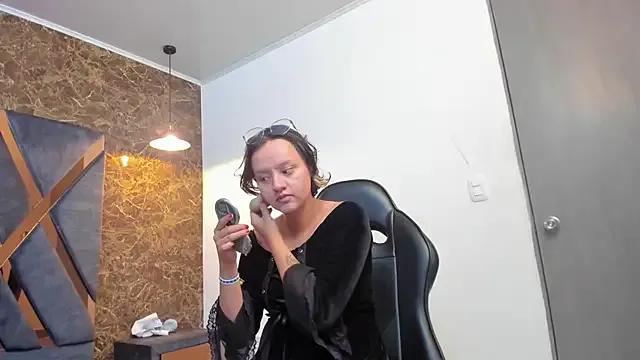 Asami_Hattori on StripChat 