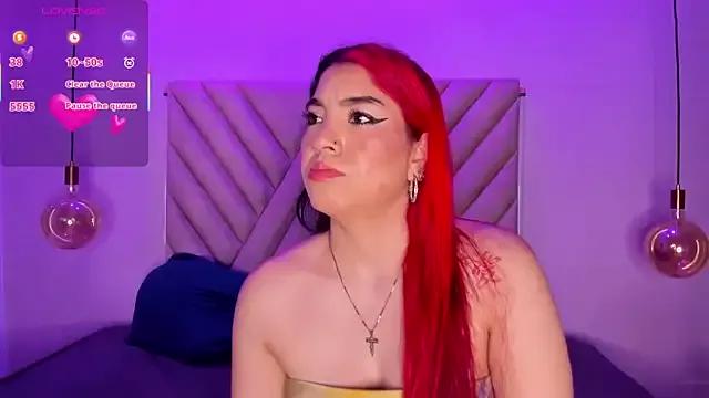 EmmaSwift_ on StripChat 