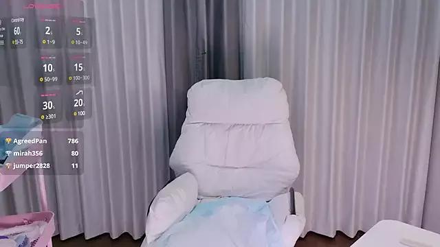 EnEn_xiaobao on StripChat 