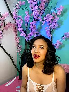 Esmeraldagh_ on StripChat 