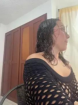 Kay_LustyWife — Play pussy in the public stairs 