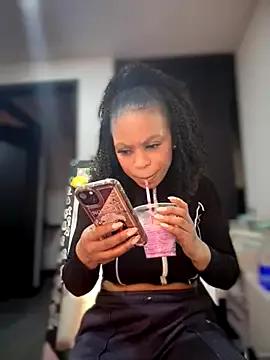 Melany_Williams — bigger squirt in the batroom