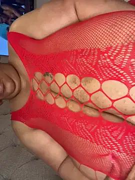 Missredboneo12 on StripChat 