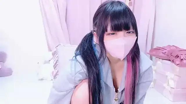 Nyan_love_ch on StripChat 