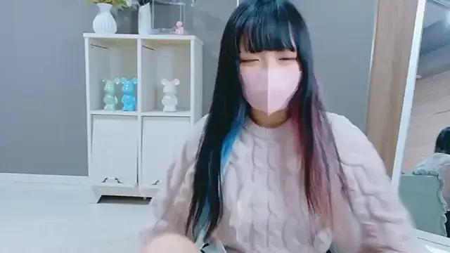 Nyan_love_ch on StripChat 