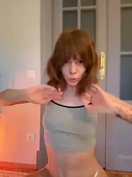 Oopsfoxy on StripChat 