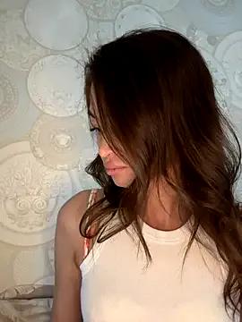 Sindy_Energy — Sexually lick your lips close to the cam