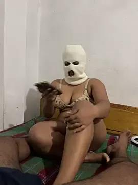 Slllll_Couple00 on StripChat 