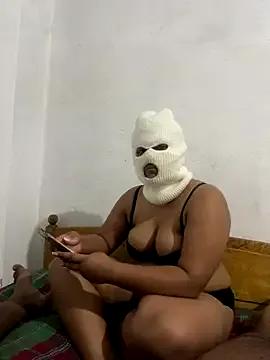 Slllll_Couple00 on StripChat 