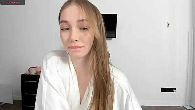 Sweet-bb on StripChat 